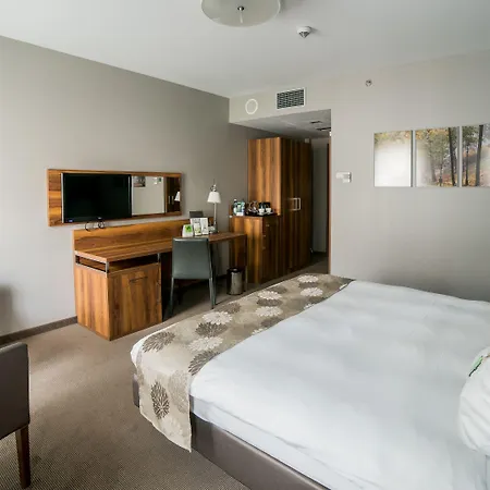 Hotel Centre By Ihg 5*
