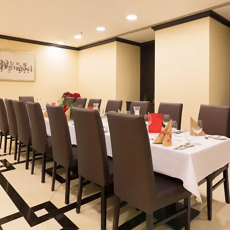 Centre By Ihg Hotel