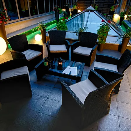 מלון Centre By Ihg