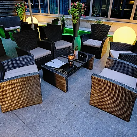 Centre By Ihg מלון 5*