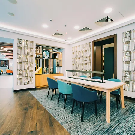 מלון Centre By Ihg