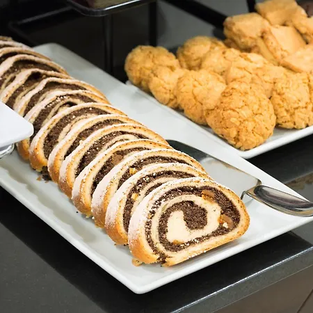 Centre By Ihg Hotel 5*