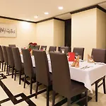 Centre By Ihg Hotel
