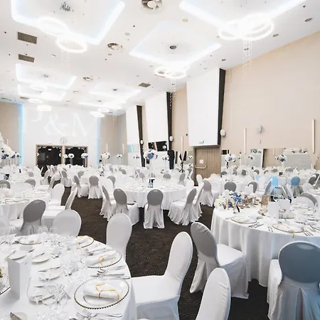 Centre By Ihg Hotel 5*