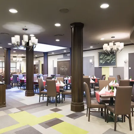 Centre By Ihg Hotell 5*