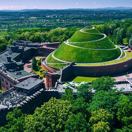 Centre By Ihg Готель 5*