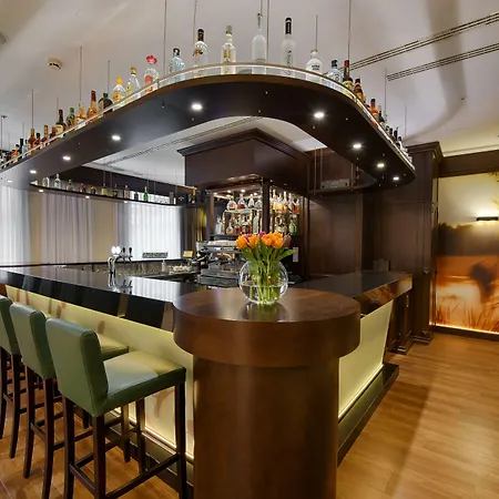 Centre By Ihg