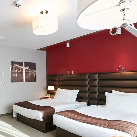 Hotel Centre By Ihg 5*