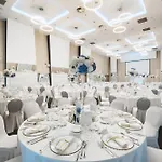 Centre By Ihg 5*
