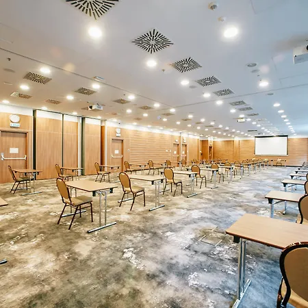 克拉科夫市中心假日酒店 酒店